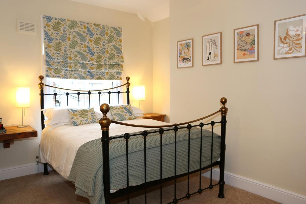 The Waves: Yorkshire Coast Bed & Breakfast 4*